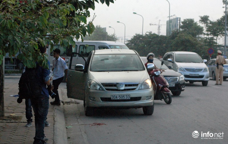 Ngắm “cậu ấm, cô chiêu” cưỡi xế hộp đi khai giảng - ảnh 8