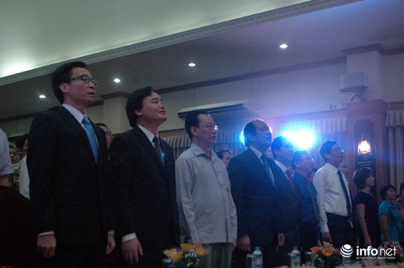 Chia sẻ đầy ý nghĩa của PTT Vũ Đức Đam trong lễ khai giảng trường ĐH KHXH&NV - ảnh 6