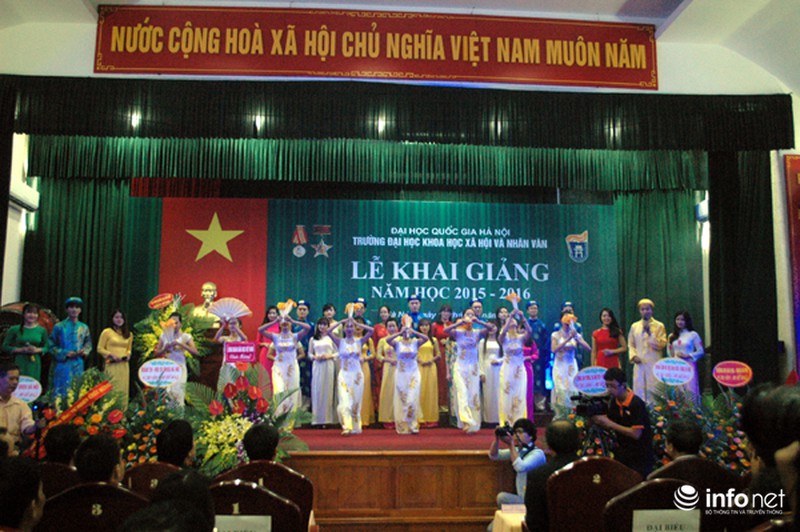 Chia sẻ đầy ý nghĩa của PTT Vũ Đức Đam trong lễ khai giảng trường ĐH KHXH&NV - ảnh 5