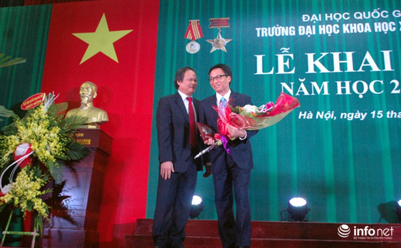 Chia sẻ đầy ý nghĩa của PTT Vũ Đức Đam trong lễ khai giảng trường ĐH KHXH&NV - ảnh 8