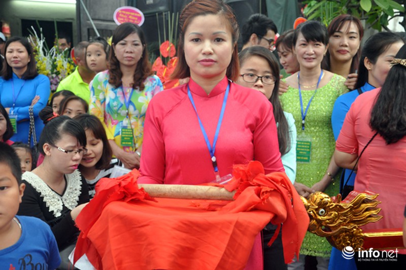 Biển người nô nức đến xem hội “Làng cốm Mễ Trì” - ảnh 4