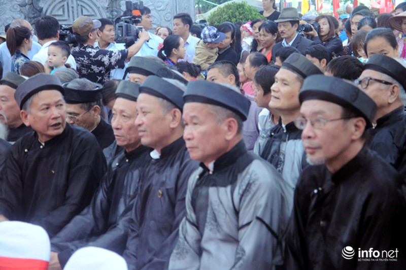 Biển người nô nức đến xem hội “Làng cốm Mễ Trì” - ảnh 5