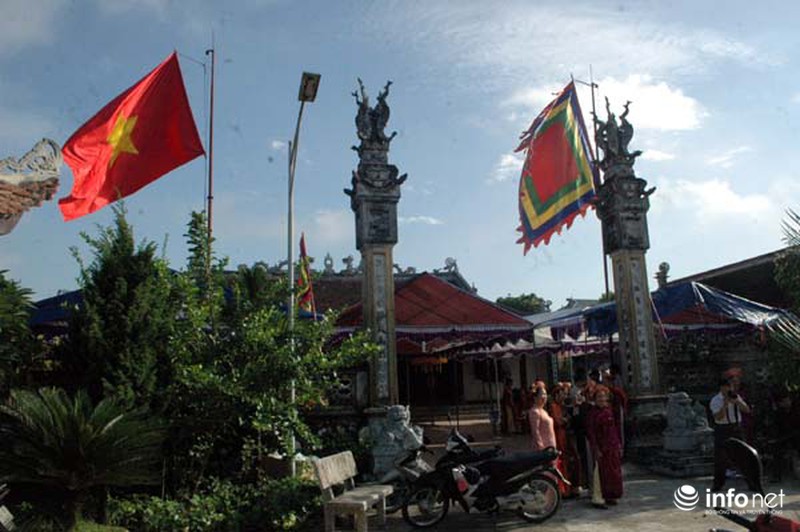 Người dân bỏ gần 1 tỉ khôi phục lại đình làng hoàng tráng - ảnh 2