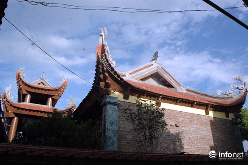 Người dân bỏ gần 1 tỉ khôi phục lại đình làng hoàng tráng - ảnh 3