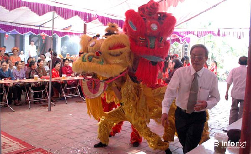 Người dân bỏ gần 1 tỉ khôi phục lại đình làng hoàng tráng - ảnh 15