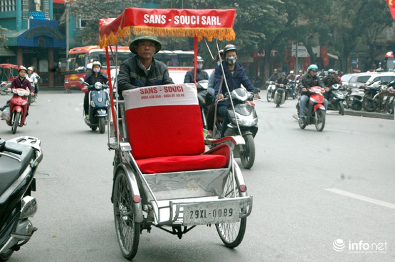Đường phố Thủ đô đầu năm 2016 vắng vẻ lạ thường - ảnh 11