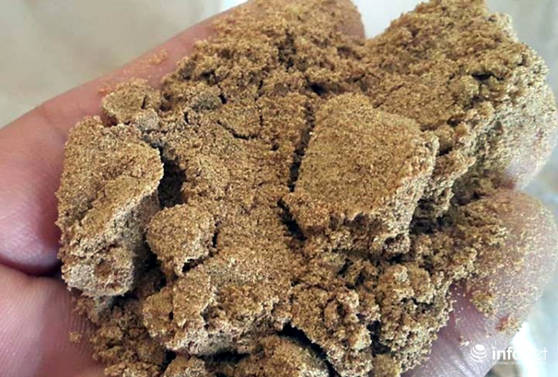 Phát hiện hơn 4 tấn phụ gia thực phẩm Trung Quốc làm bim bim - ảnh 3