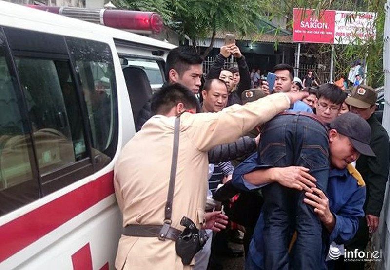 Nam thanh niên nhảy cầu Chương Dương được CSGT Thủ đô cứu sống - ảnh 8