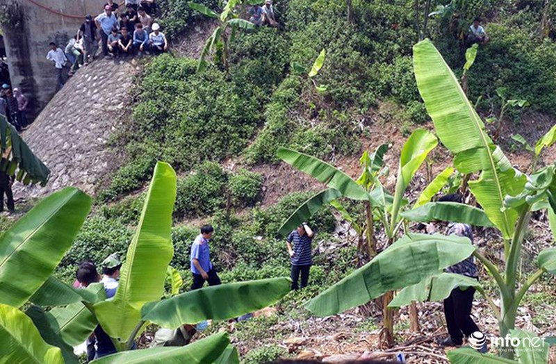 Ráo riết điều tra vụ nam thanh niên tử vong bất thường cạnh Đại lộ Thăng Long - ảnh 1