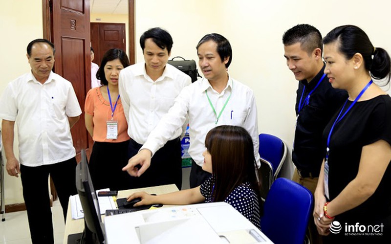 Lãnh đạo Bộ GD&ĐT ấn tượng kỳ tuyển sinh đánh giá năng lực của sinh viên - ảnh 7