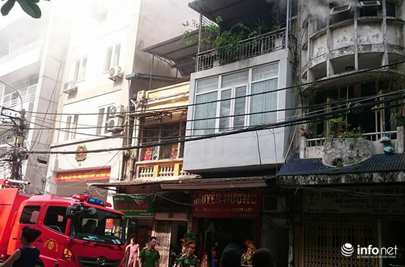 Hà Nội: Cháy ngôi nhà cạnh trụ sở công an phường - ảnh 5