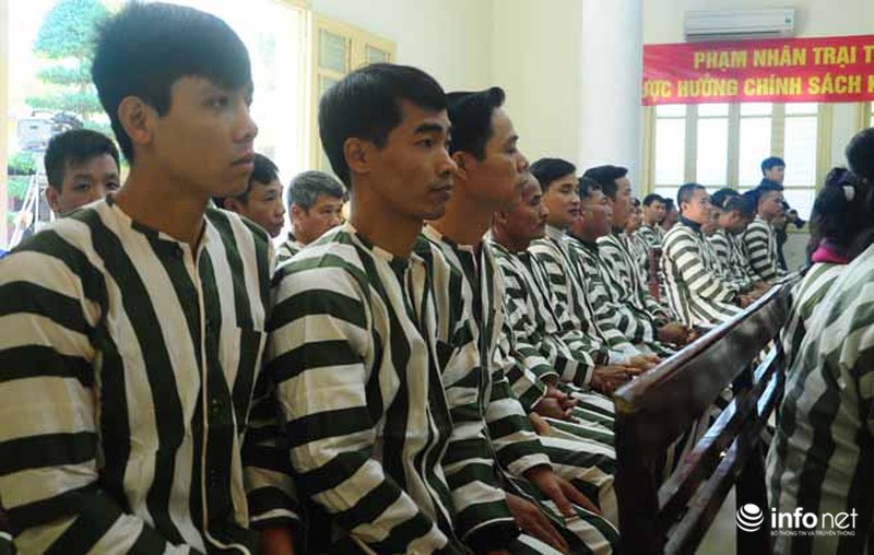 Nước mắt ngày trở về của những người một thời lầm lỗi - ảnh 4