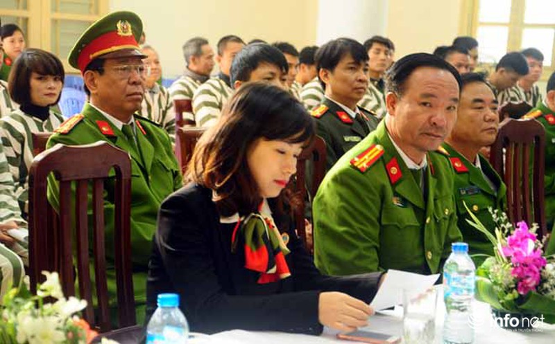 Nước mắt ngày trở về của những người một thời lầm lỗi - ảnh 1