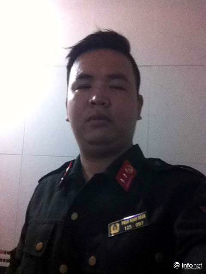 CSCĐ “rởm” lộ chân tướng khi gặp CSGT thật vì... không đội mũ bảo hiểm - ảnh 1