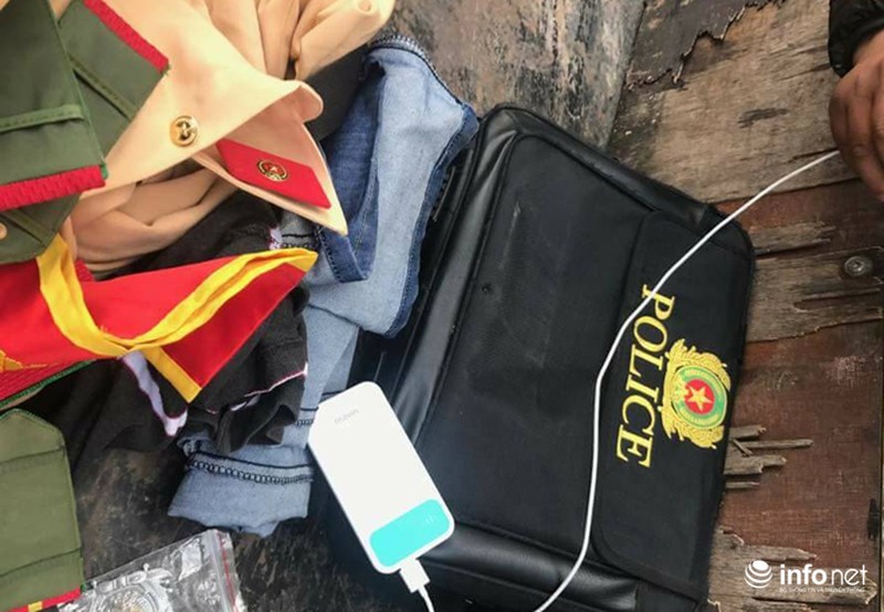 CSCĐ “rởm” lộ chân tướng khi gặp CSGT thật vì... không đội mũ bảo hiểm - ảnh 2