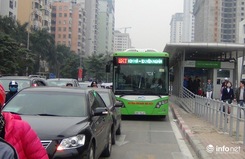 Tại sao CSGT chưa xử lý người chặn đường xe buýt nhanh BRT? - ảnh 4