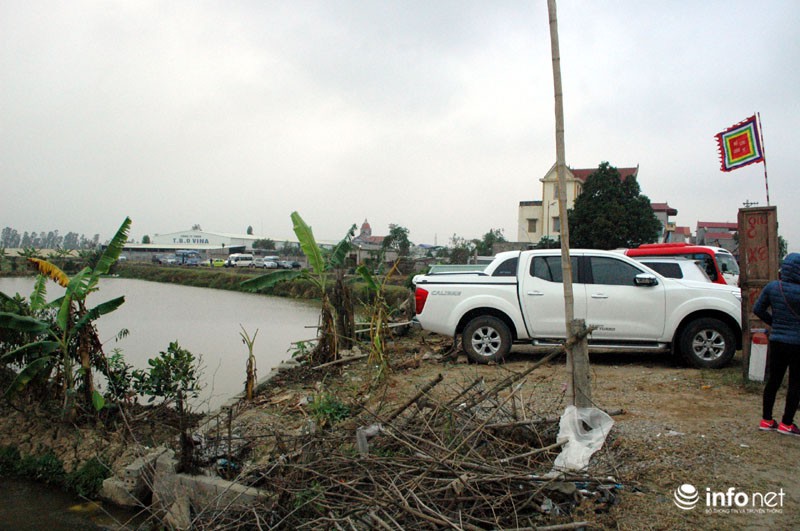 Cảnh đông đúc ngộp thở “bao vây” chợ Viềng Nam Định - ảnh 3