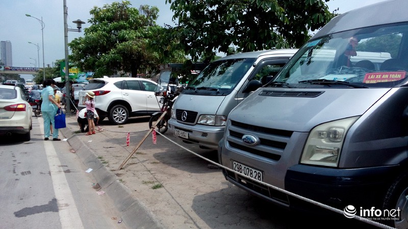 Dòng người “bủa vây” Thiên đường Bảo Sơn, vườn thú Thủ Lệ - ảnh 7