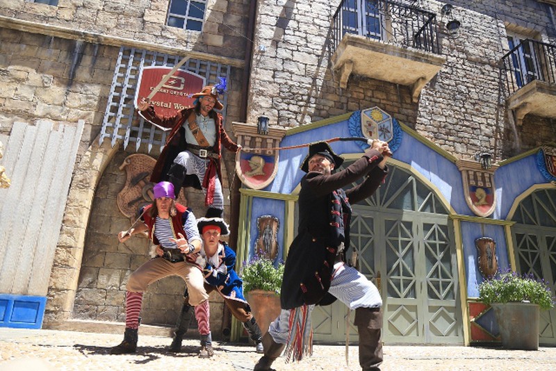 “Mục sở thị” ngự lâm quân Anh đấu kiếm tại Việt Nam - ảnh 5