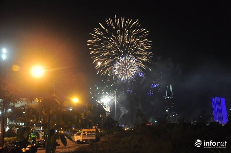 Trực tuyến: Không khí đón năm mới Ất Mùi - 2015 của người Việt ở năm châu - ảnh 2