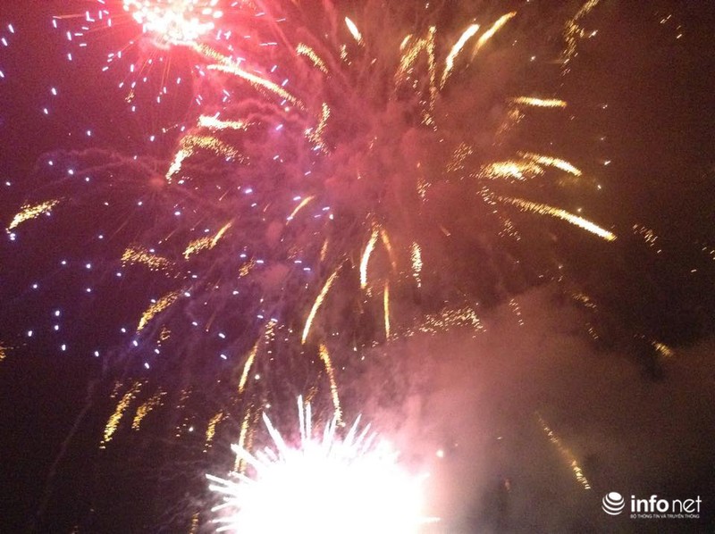 Trực tuyến: Không khí đón năm mới Ất Mùi - 2015 của người Việt ở năm châu - ảnh 12