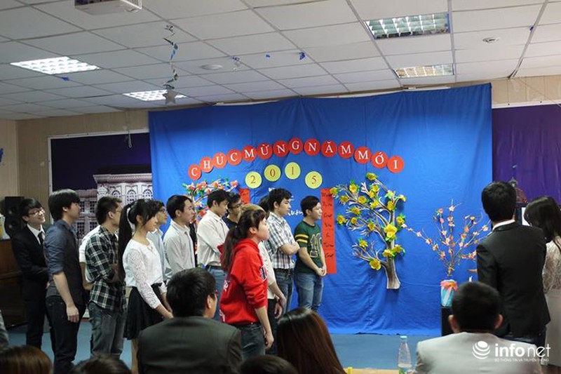 Trực tuyến: Không khí đón năm mới Ất Mùi - 2015 của người Việt ở năm châu - ảnh 46