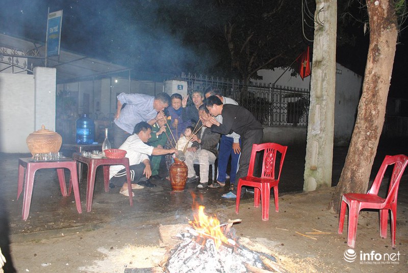 Trực tuyến: Không khí đón năm mới Ất Mùi - 2015 của người Việt ở năm châu - ảnh 35