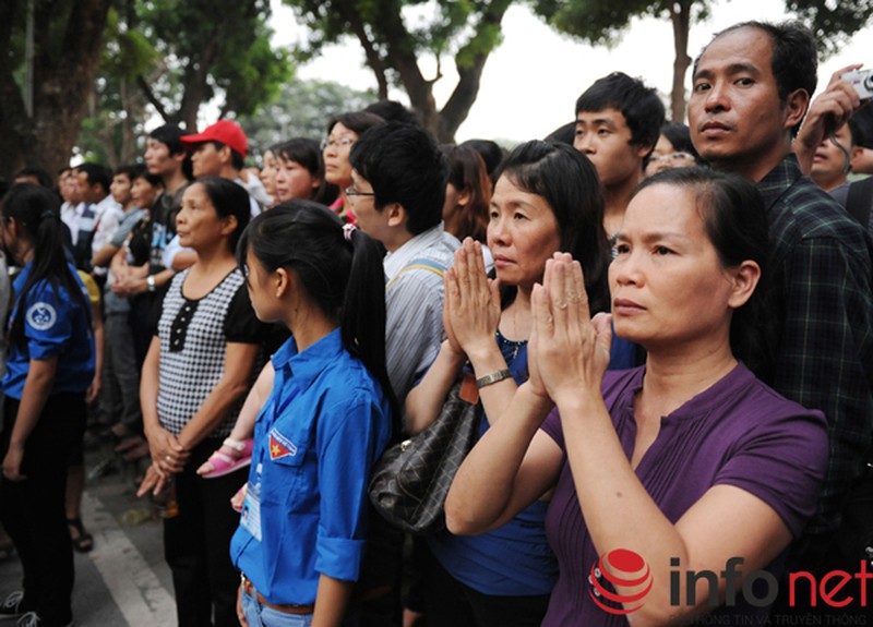 Nhìn lại những hình ảnh xúc động trong ngày mất Đại tướng - ảnh 15