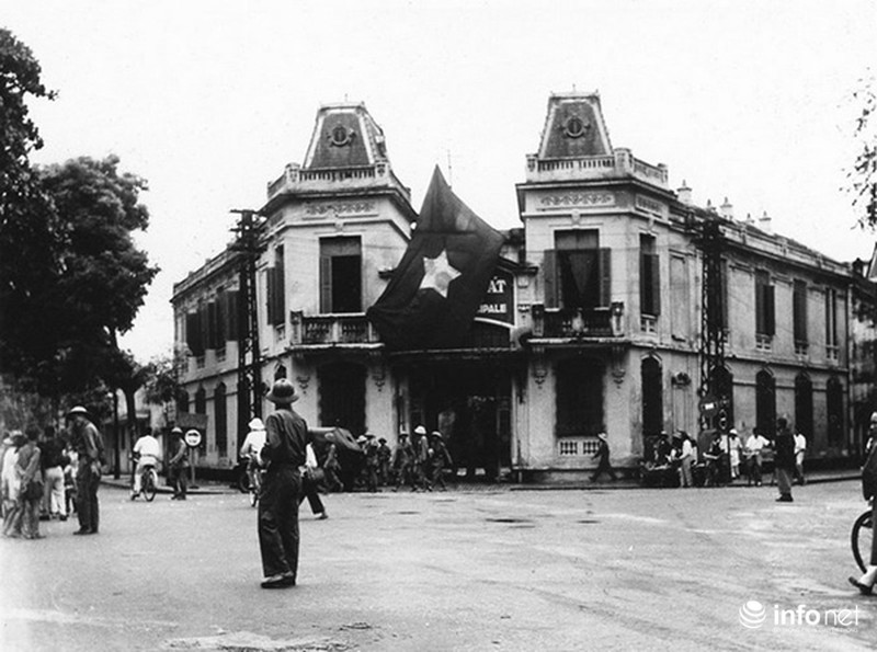 Chùm ảnh: Bất ngờ với sự đổi thay của Hà Nội Xưa và Nay - ảnh 13