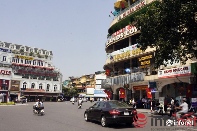 Chùm ảnh: Bất ngờ với sự đổi thay của Hà Nội Xưa và Nay - ảnh 18