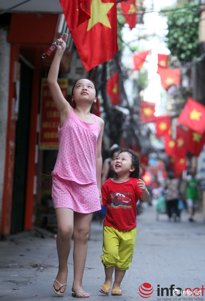 Chùm ảnh: Người dân Thủ đô sống chậm trong không khí đại lễ - ảnh 11