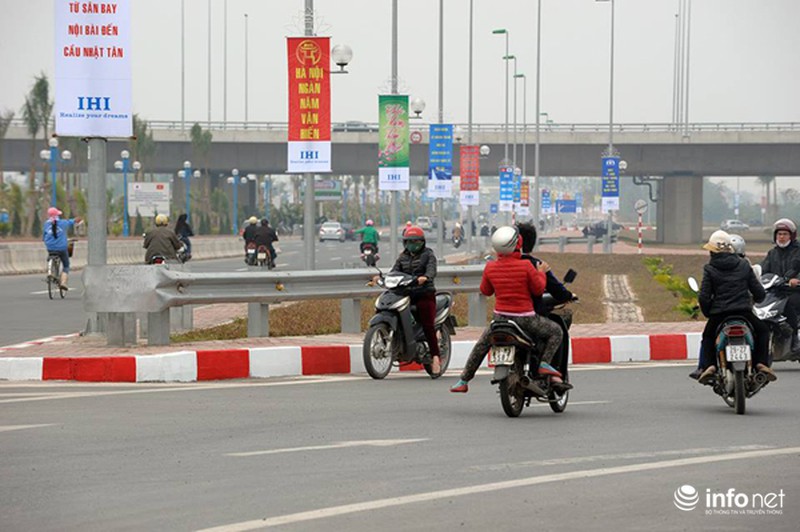 Bất chấp nguy hiểm, vô tư phạm luật trên Đại lộ Võ Nguyên Giáp - ảnh 4