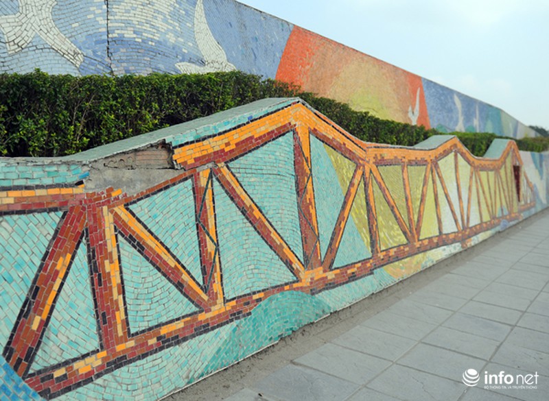 Hà Nội: Con đường gốm sứ nứt toác, rụng từng mảng, nhìn nhem nhuốc - ảnh 5