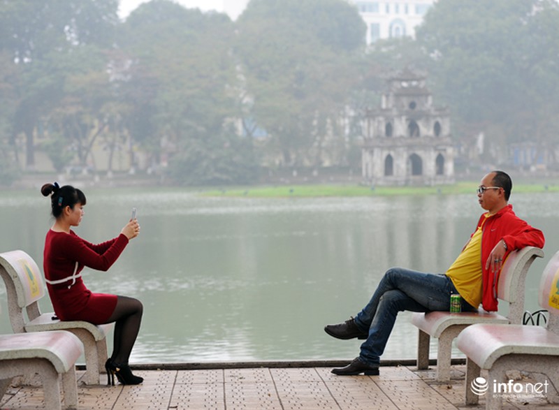 Người Thủ đô dạo chơi sáng đầu năm - ảnh 4