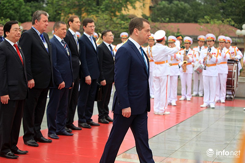 Những hoạt động đầu tiên của Thủ tướng Liên bang Nga Medvedev tại Hà Nội - ảnh 5