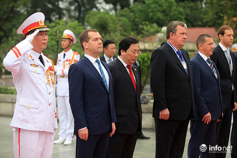 Những hoạt động đầu tiên của Thủ tướng Liên bang Nga Medvedev tại Hà Nội - ảnh 7