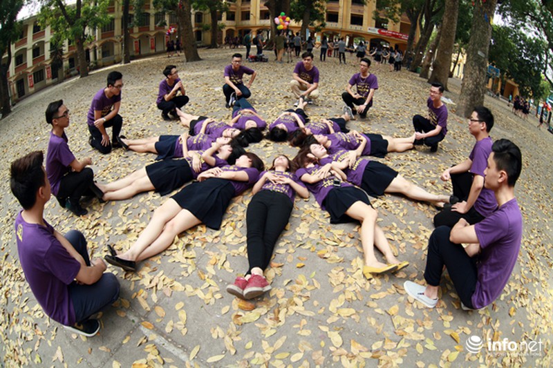 Những khoảnh khắc siêu quậy của học sinh chụp ảnh kỷ yếu - ảnh 11