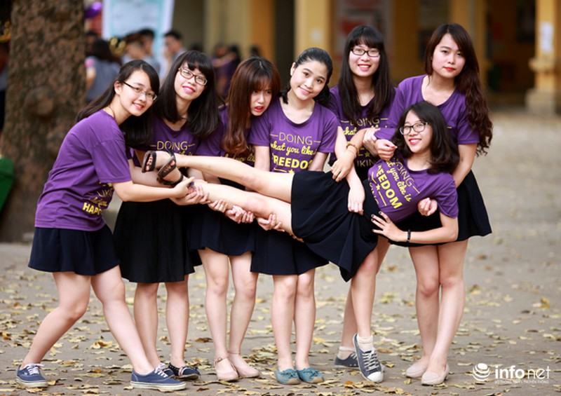 Những khoảnh khắc siêu quậy của học sinh chụp ảnh kỷ yếu - ảnh 13