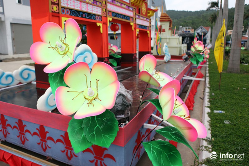 Lộ diện đoàn xe diễu hành trong đêm hội Carnaval 2015 - ảnh 8