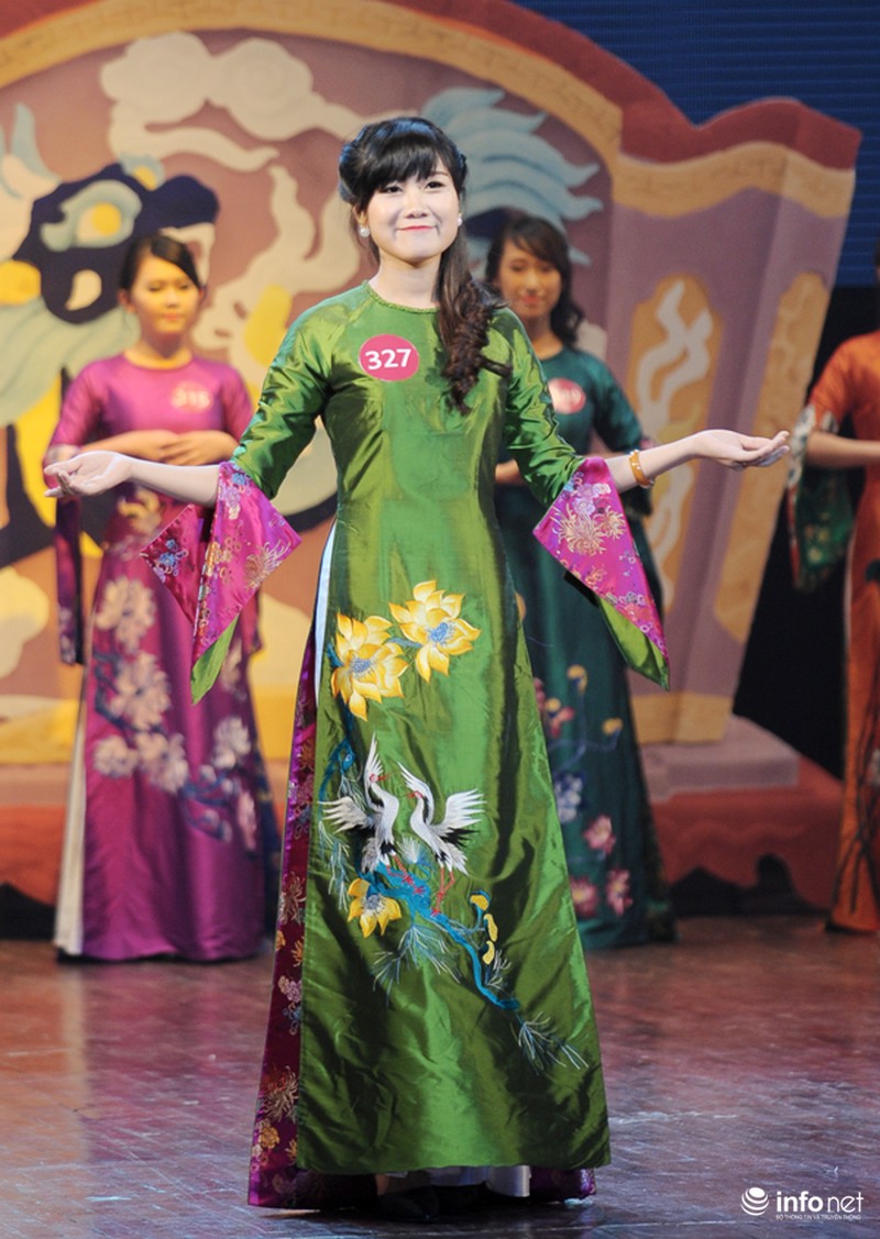 Thí sinh Ghana thu hút sự chú ý trong đêm chung kết Miss FU 2015 - ảnh 7