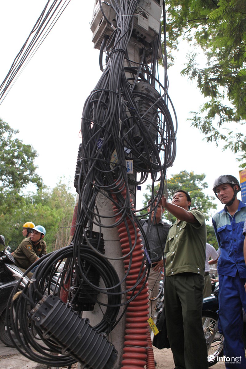 Hà Nội: Thu giữ một máy hàn trong ngày đầu kiểm tra dây cáp đi nổi - ảnh 1