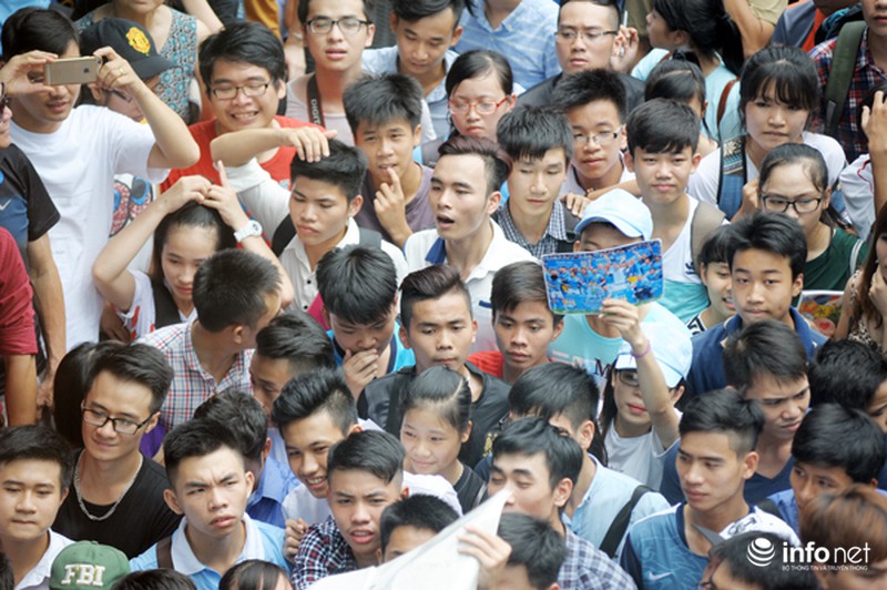 Sao Manchester City giao lưu với người hâm mộ Việt Nam - ảnh 1