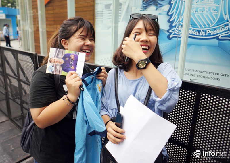 Sao Manchester City giao lưu với người hâm mộ Việt Nam - ảnh 10