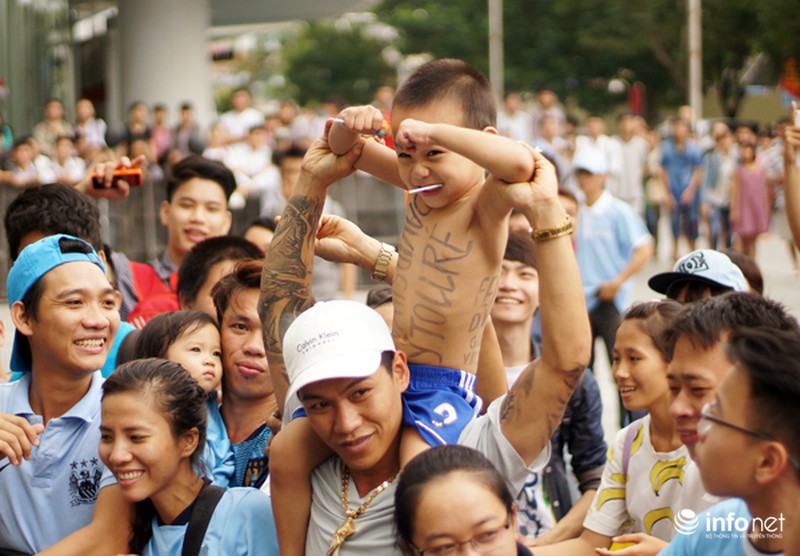 Sao Manchester City giao lưu với người hâm mộ Việt Nam - ảnh 4