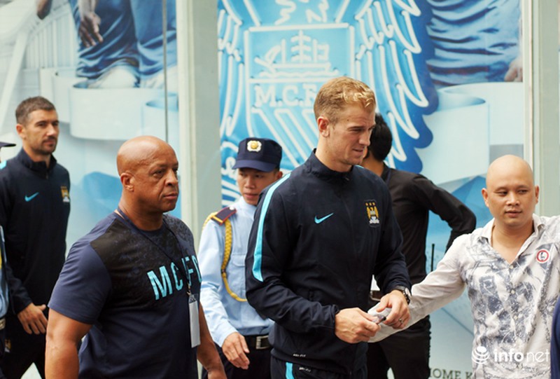 Sao Manchester City giao lưu với người hâm mộ Việt Nam - ảnh 7