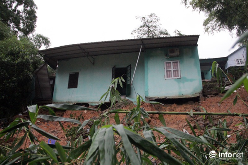 Mưa lũ Quảng Ninh: Nhiều nhà dân có nguy cơ bị sập do sạt lở - ảnh 8