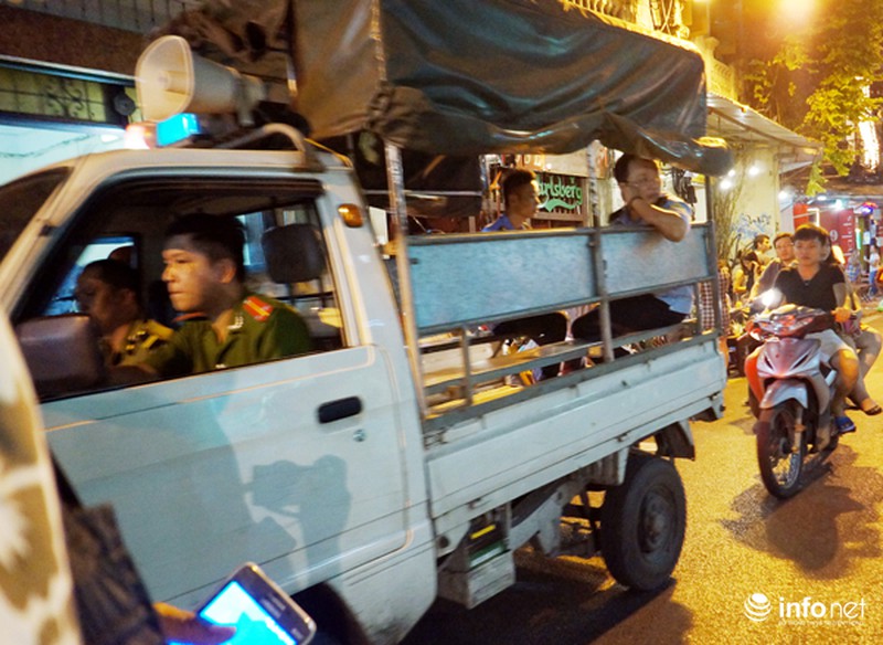 Bất lực nhìn xe máy