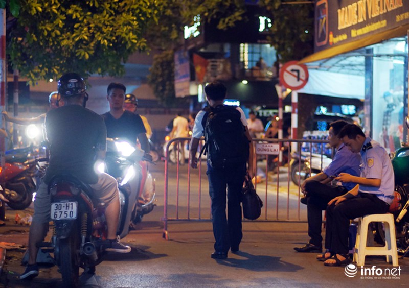 Bất lực nhìn xe máy