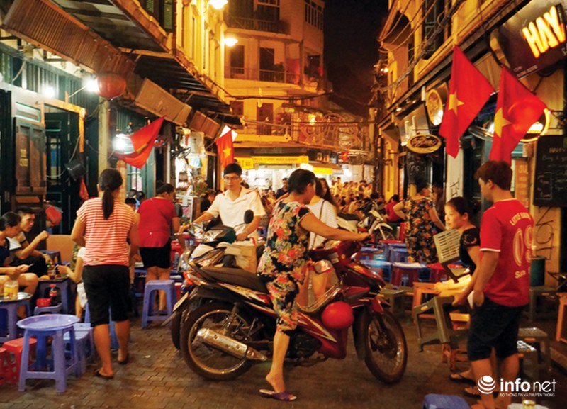 Bất lực nhìn xe máy