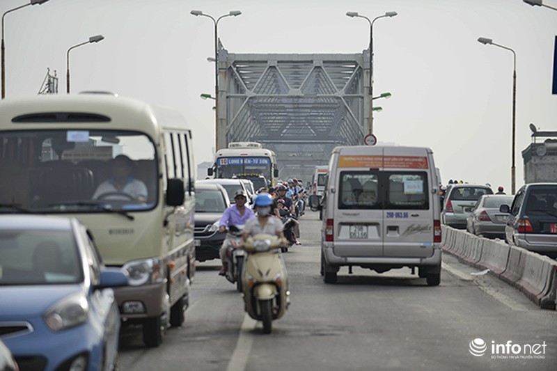 Ngổn ngang cầu Long Biên, hỗn loạn cầu Chương Dương - ảnh 7